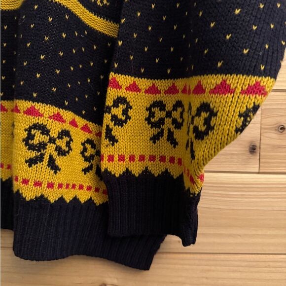 Vintage White Duck Themed Crewneck Sweater Size Medium Novelty Print Bow - Picture 7 of 13